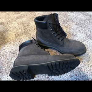Men's grey Timberland boots 12